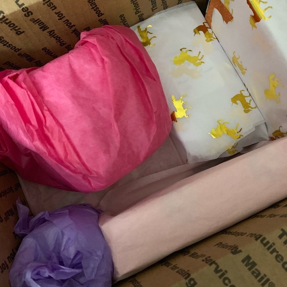 3+ LBS UNICORN MYSTERY BOX SURPRISE GIFT MAKEUP - Picture 5 of 8